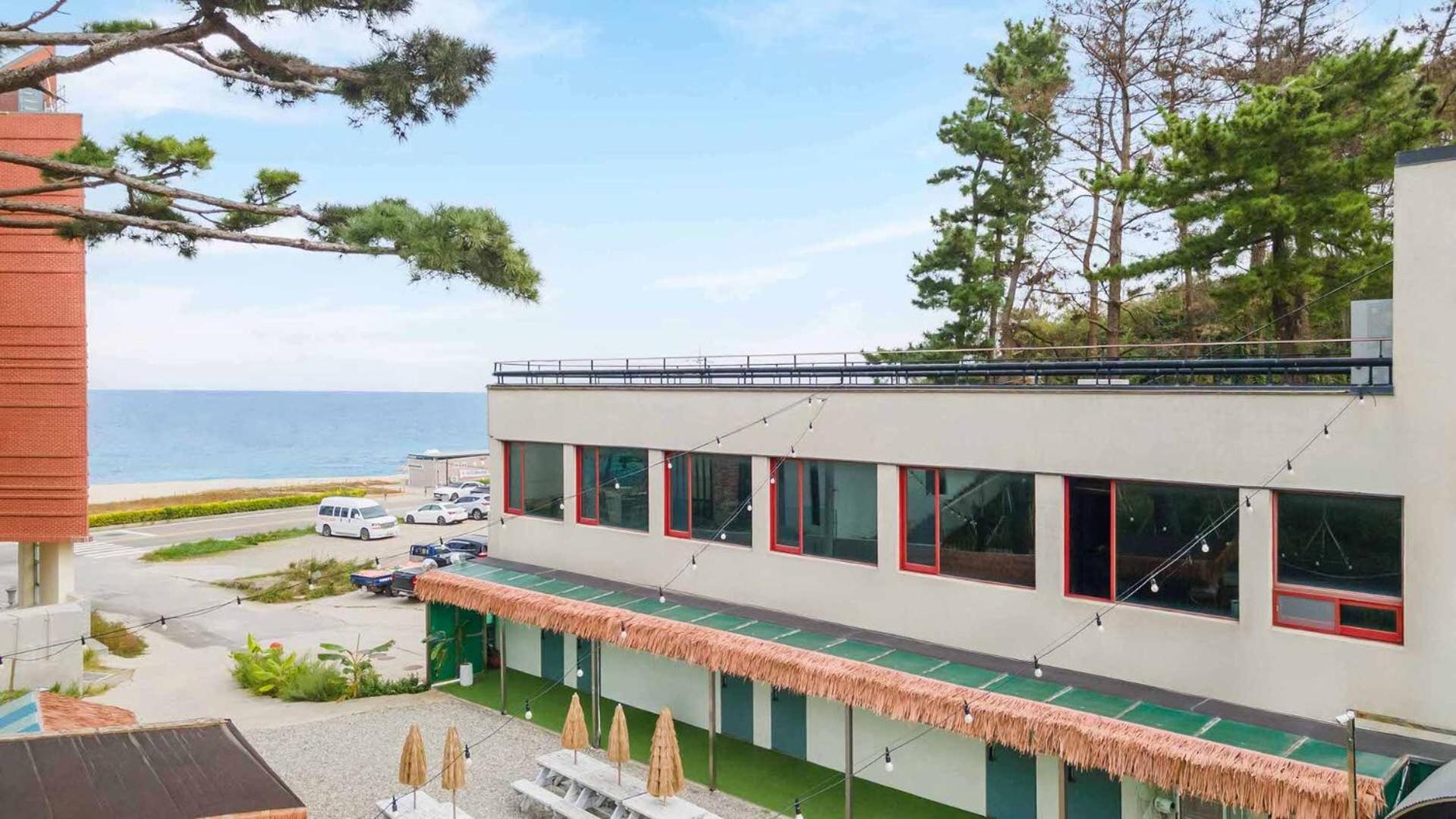 Gangneung Funny Group Pension Bagian luar foto